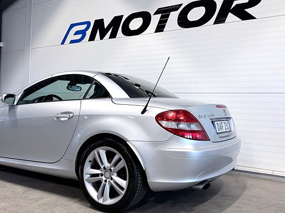 Mercedes-Benz SLK200 6 of 14