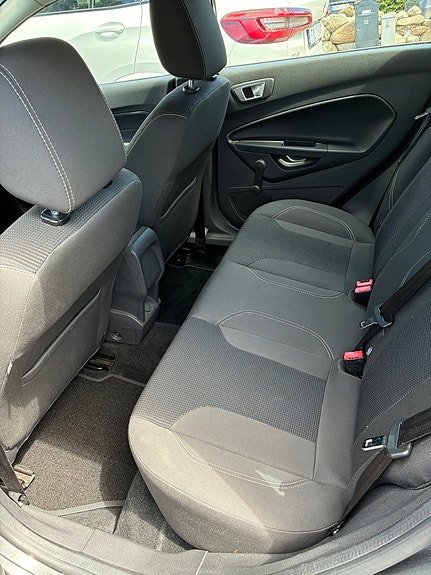 Ford Fiesta 6 of 6