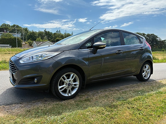 Ford Fiesta 3 of 6