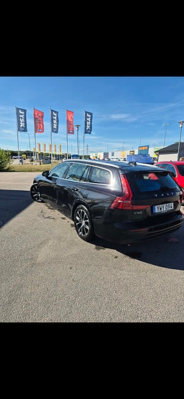 Volvo V60 2 of 2