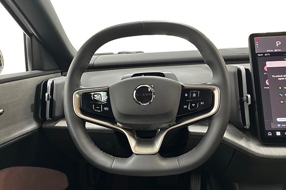 Volvo EX30 16 of 27