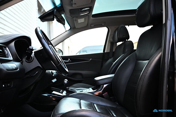 Kia Sorento 9 of 25