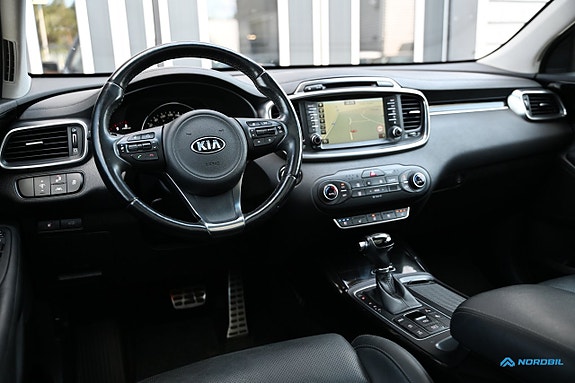 Kia Sorento 10 of 25