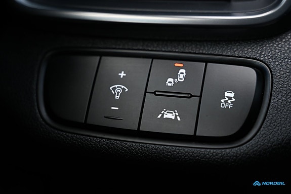 Kia Sorento 11 of 25