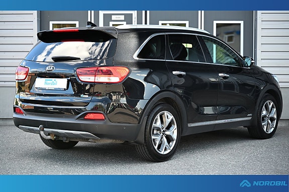 Kia Sorento 2 of 25