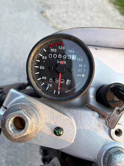 Suzuki GSX 1100EF 3 of 5