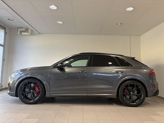 Audi RS Q8 3 of 15