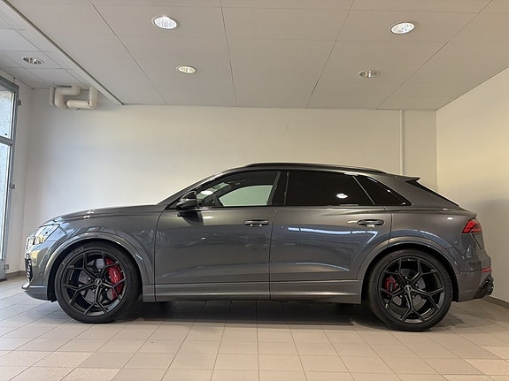 Audi RS Q8 3 of 16