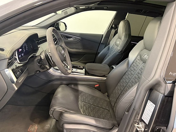 Audi RS Q8 9 of 15