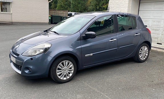 Renault Clio 2 of 3
