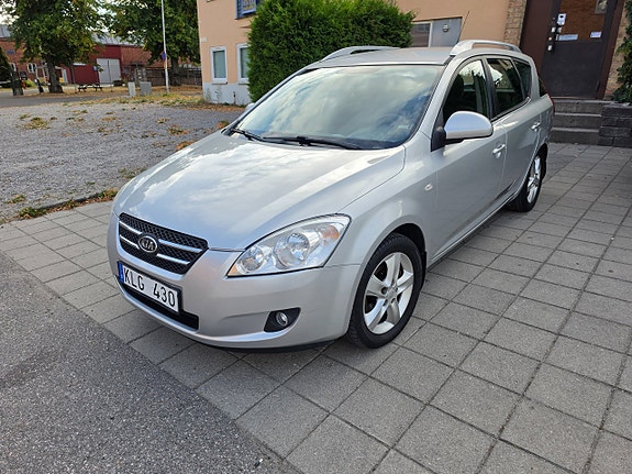 Kia Ceed 2 of 23