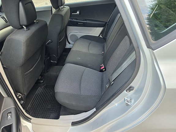 Kia Ceed 14 of 23