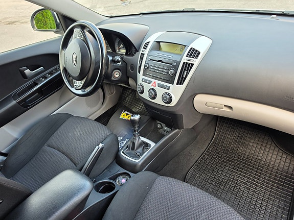 Kia Ceed 20 of 23