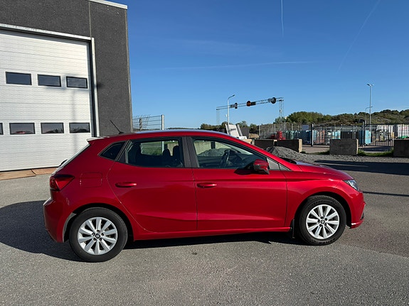 Seat Ibiza 2 of 6