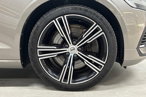Volvo V60 11 of 24