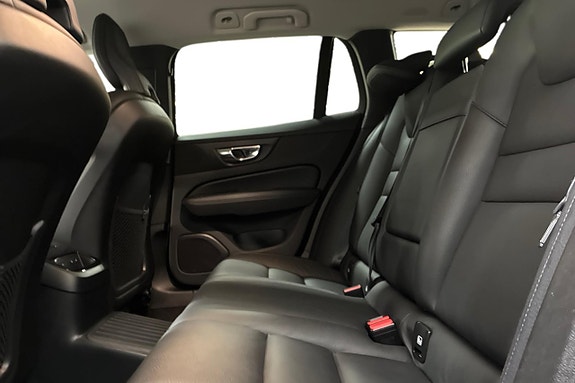 Volvo V60 14 of 24