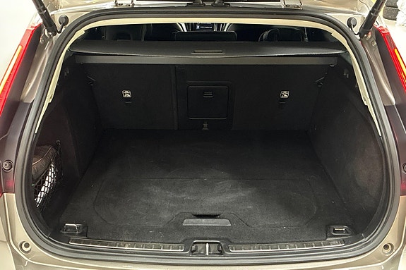 Volvo V60 10 of 24