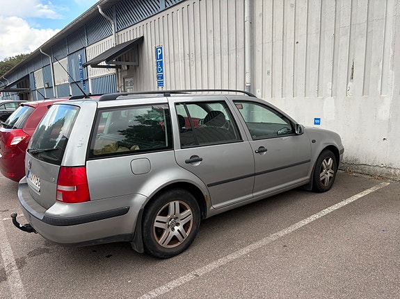 Volkswagen Golf IV 2 of 3