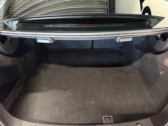 Mercedes-Benz C180 13 of 14