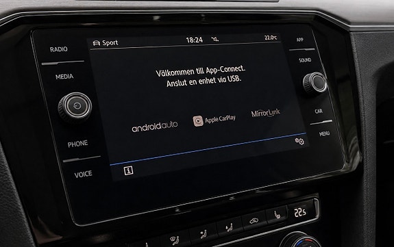 Volkswagen Passat Alltrack 11 of 14
