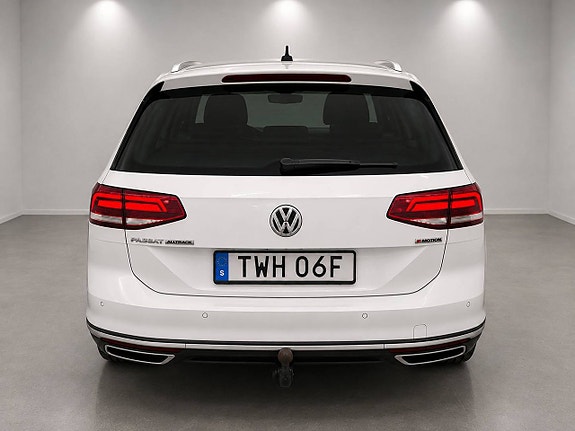 Volkswagen Passat Alltrack 6 of 14