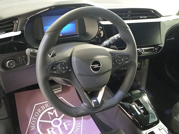 Opel Corsa 11 of 14