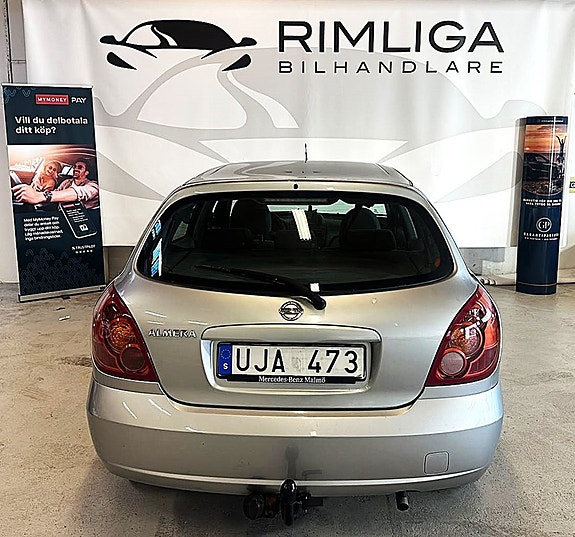 Nissan Almera 4 of 7