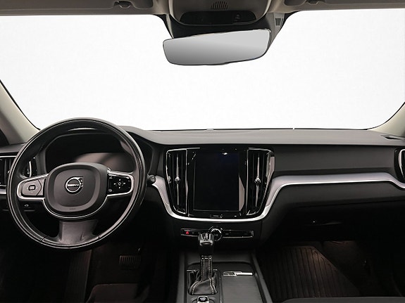 Volvo V60 11 of 30
