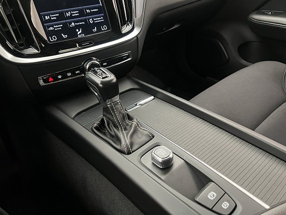 Volvo V60 23 of 30