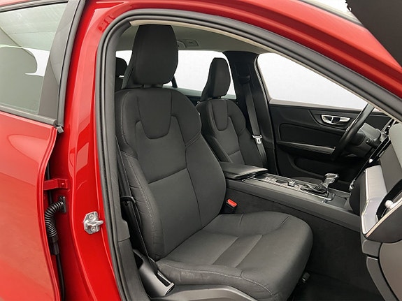Volvo V60 26 of 30