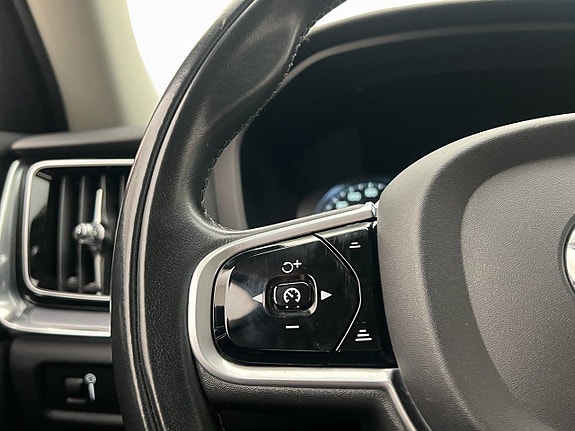 Volvo V60 13 of 30