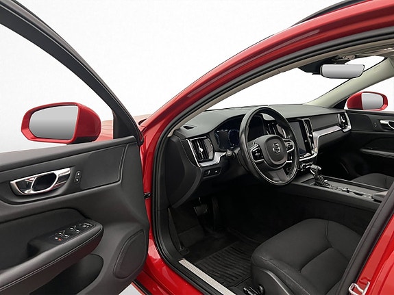Volvo V60 9 of 30
