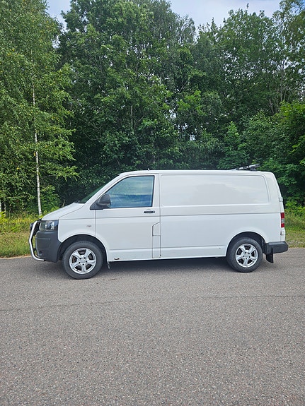 Volkswagen Transporter 2 of 8