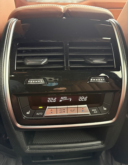 BMW X5 12 of 12