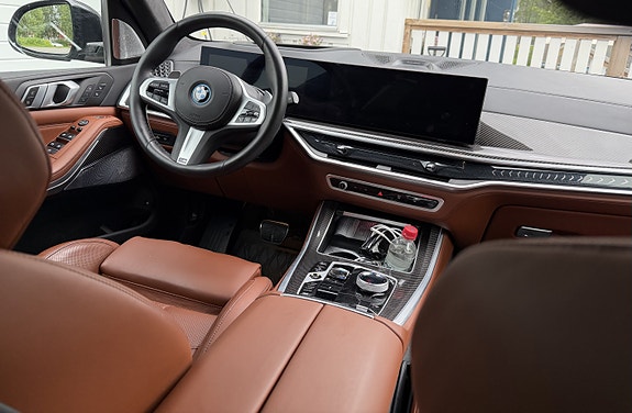 BMW X5 9 of 12