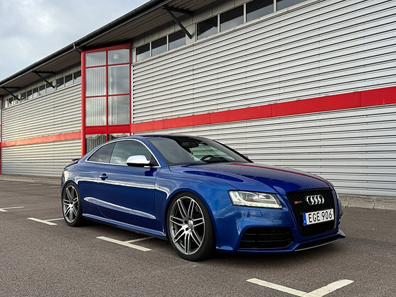 Audi RS5 2 of 11