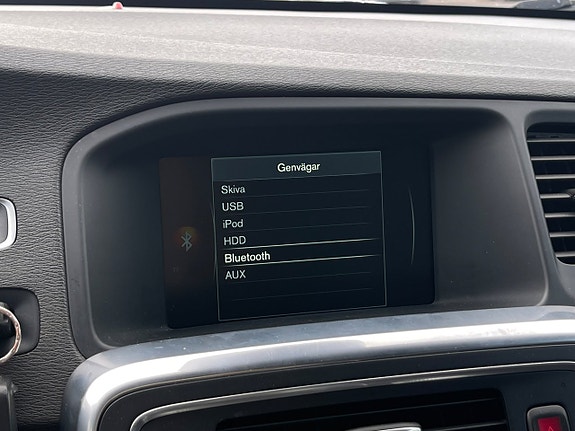Volvo V60 14 of 21