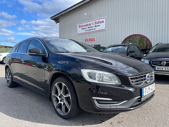 Volvo V60 2 of 21