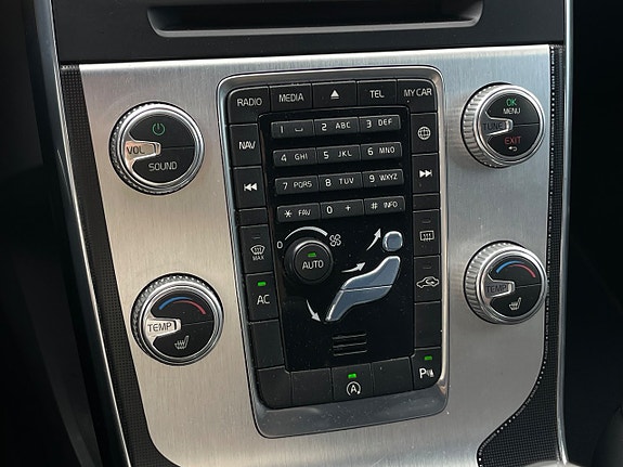 Volvo V60 13 of 21