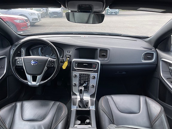 Volvo V60 6 of 21