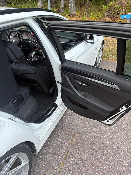 BMW 520d 10 of 12