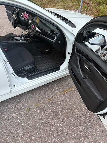 BMW 520d 11 of 12