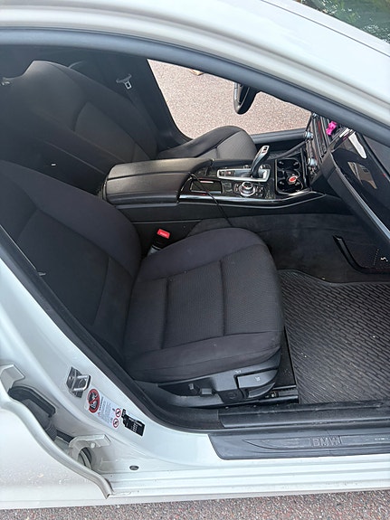 BMW 520d 6 of 12