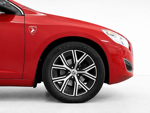 Volvo V60 9 of 30