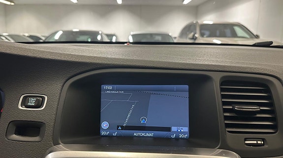 Volvo V60 20 of 30