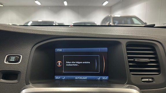 Volvo V60 22 of 30