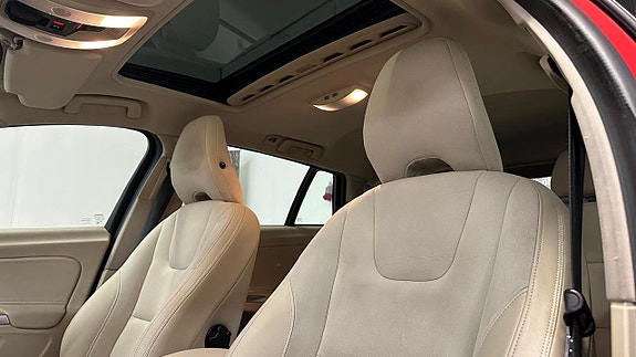 Volvo V60 12 of 30