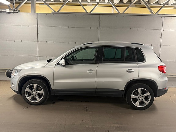 Volkswagen Tiguan 5 of 14
