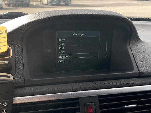 Volvo V70 15 of 22