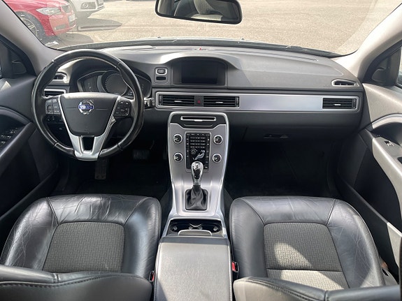 Volvo V70 6 of 22